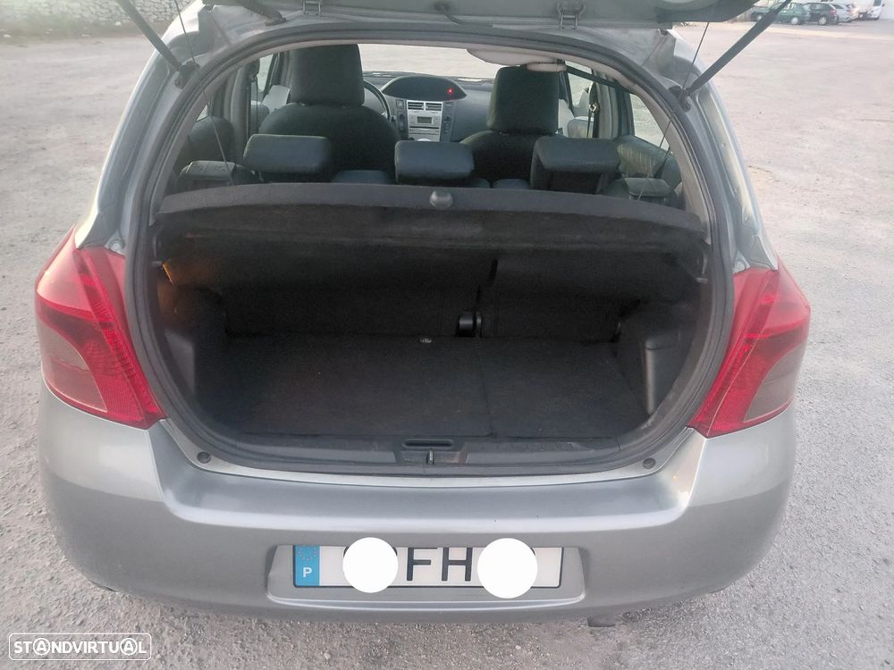 Toyota Yaris 1.4 D-4D Sol High Pack - 10