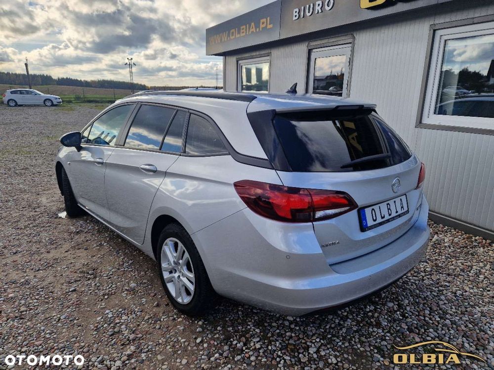 Opel Astra - 11