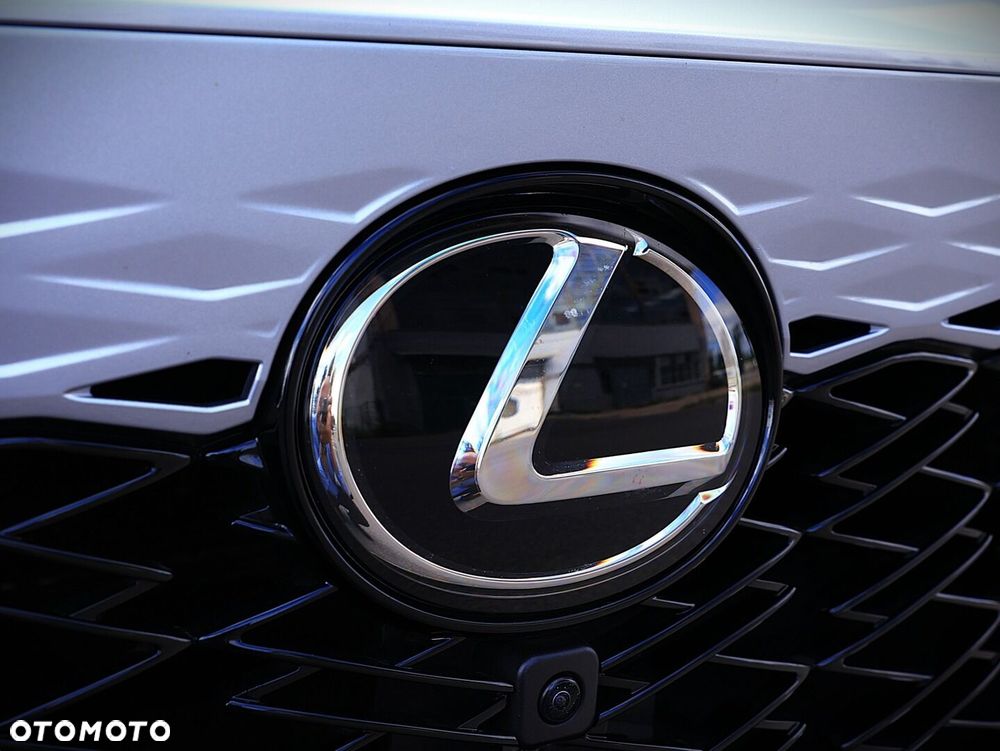 Lexus RX 450h+ F Sport Design - 25