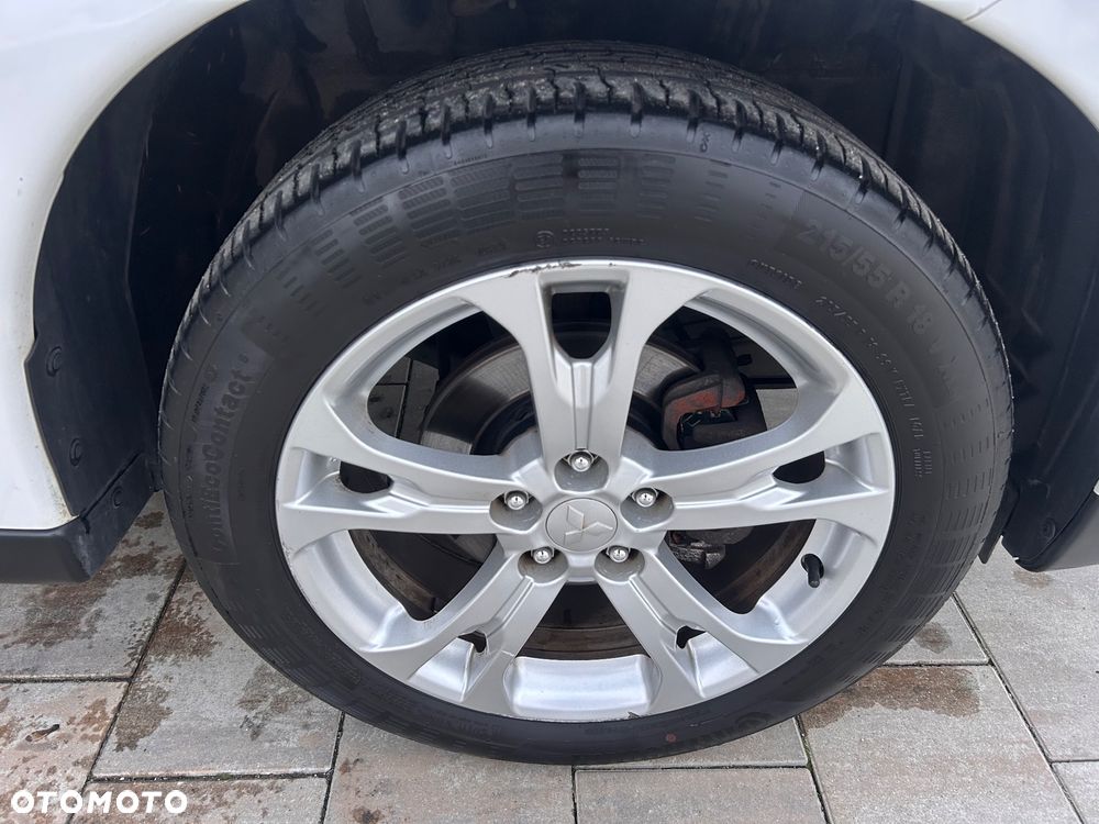 Mitsubishi Outlander 2.2 DI-D 4WD Diamant Edition - 23