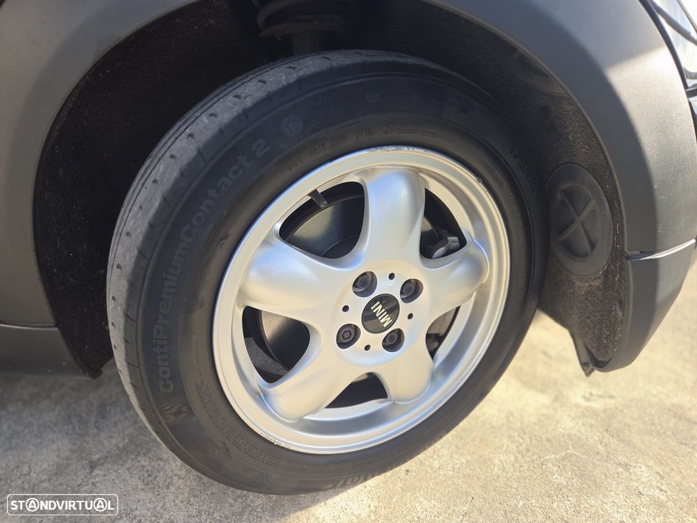 MINI 3 Portas One 1.4 - 19