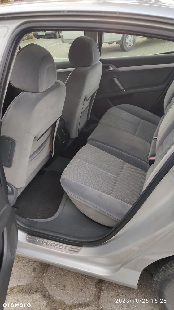 Peugeot 407 2.0 HDI Intense - 12