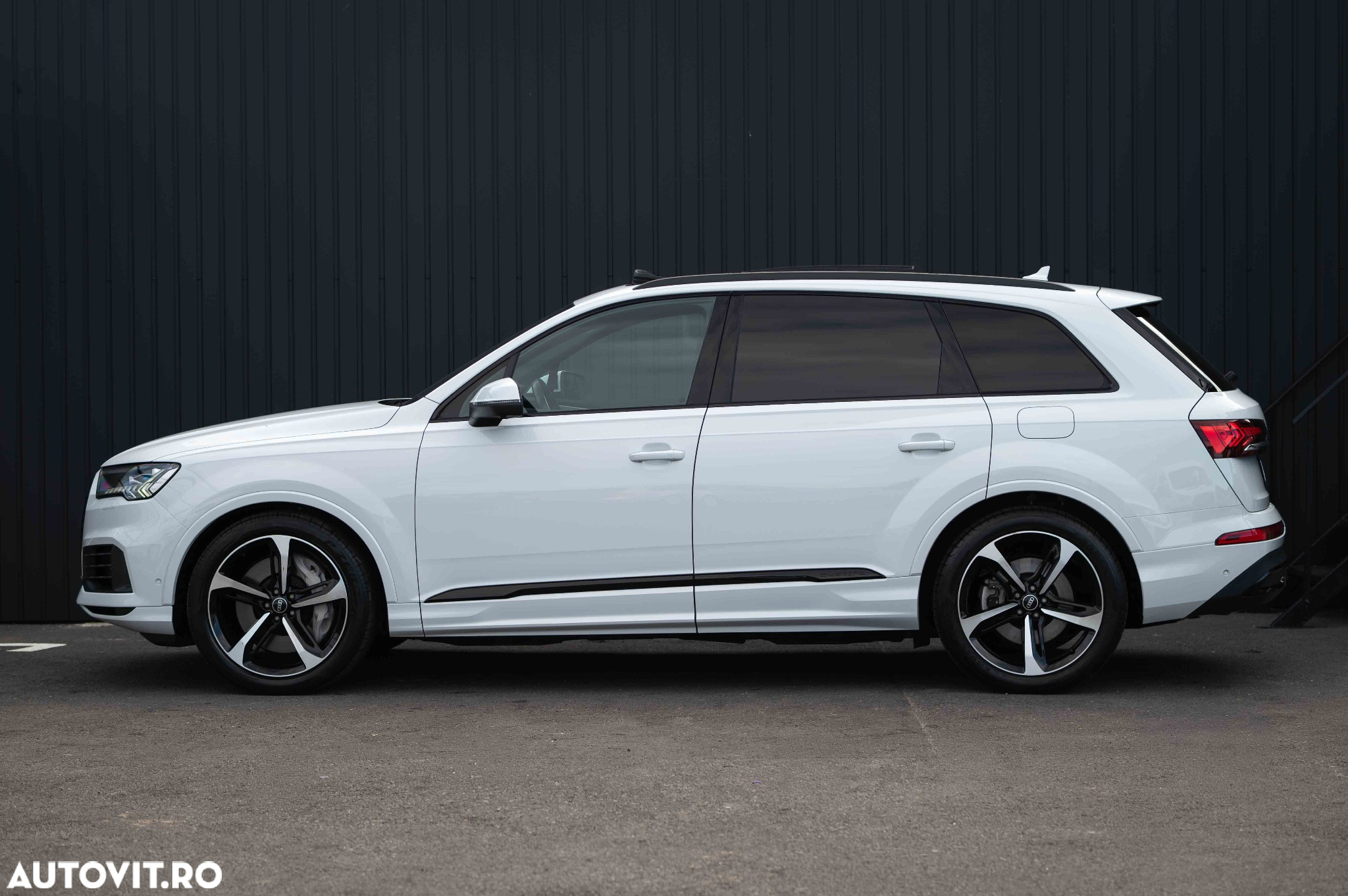 Audi Q7 3.0 55 TFSIe quattro Tiptronic Basic - 9
