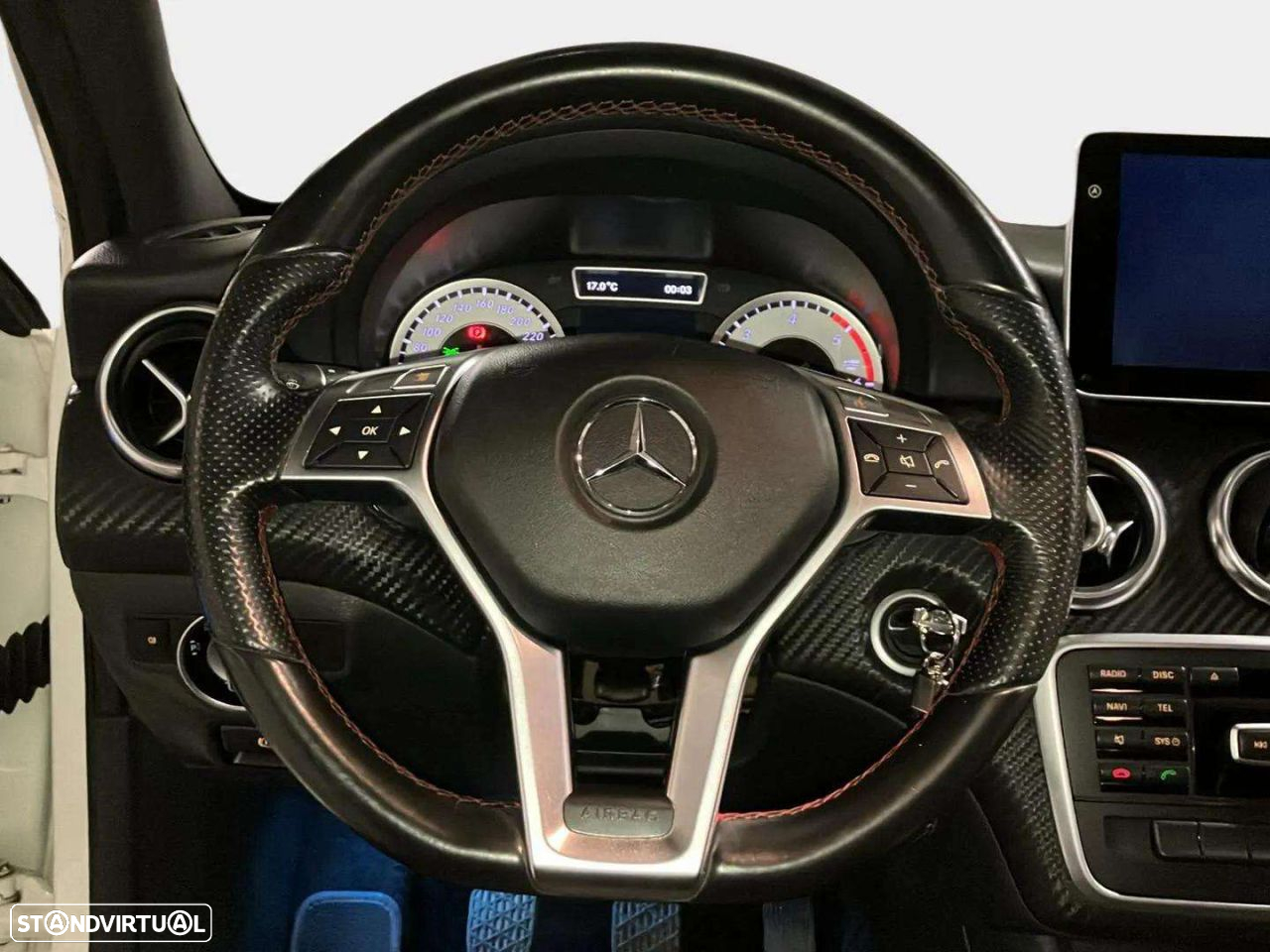 Mercedes-Benz A 180 CDi BE AMG Line - 14