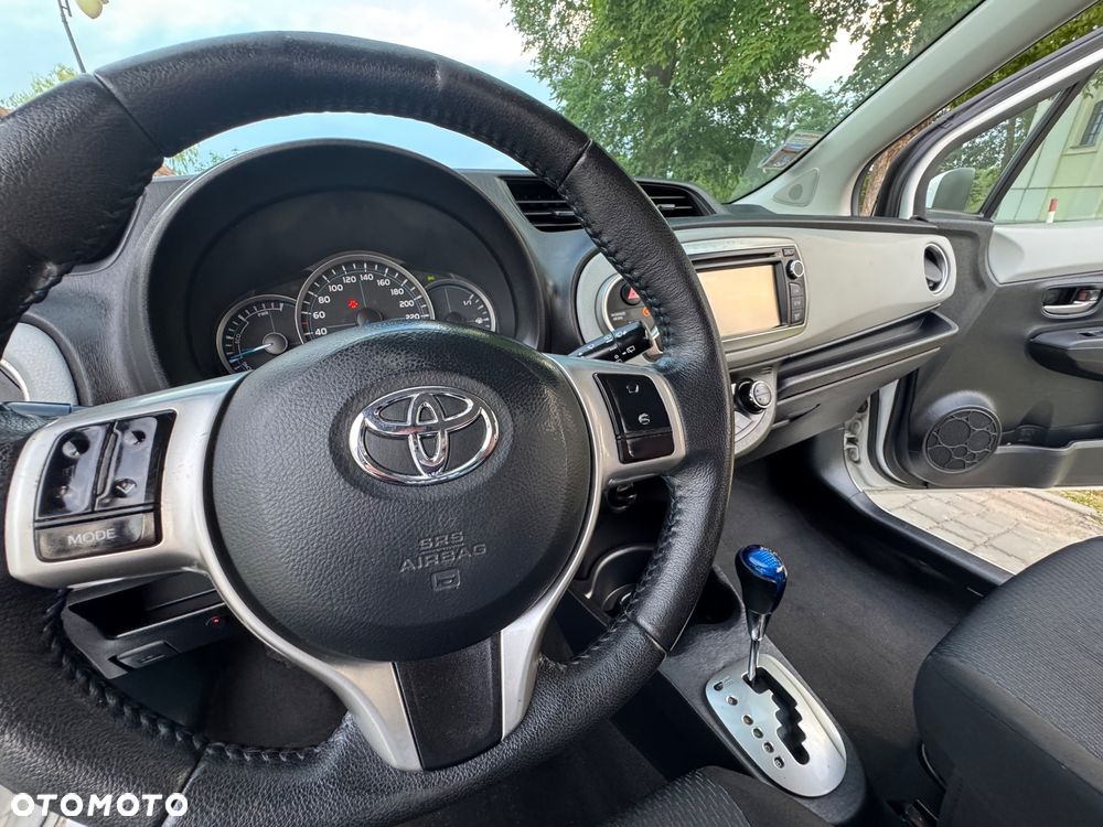 Toyota Yaris - 15