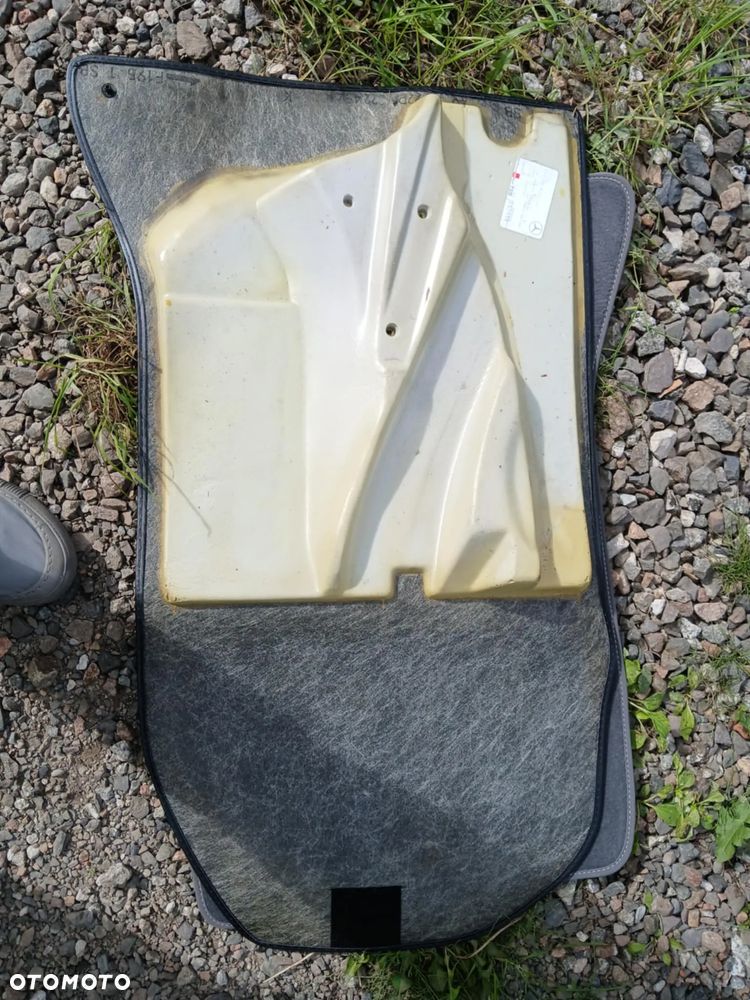 Mercedes-Benz W124 (1984-1993) - 14