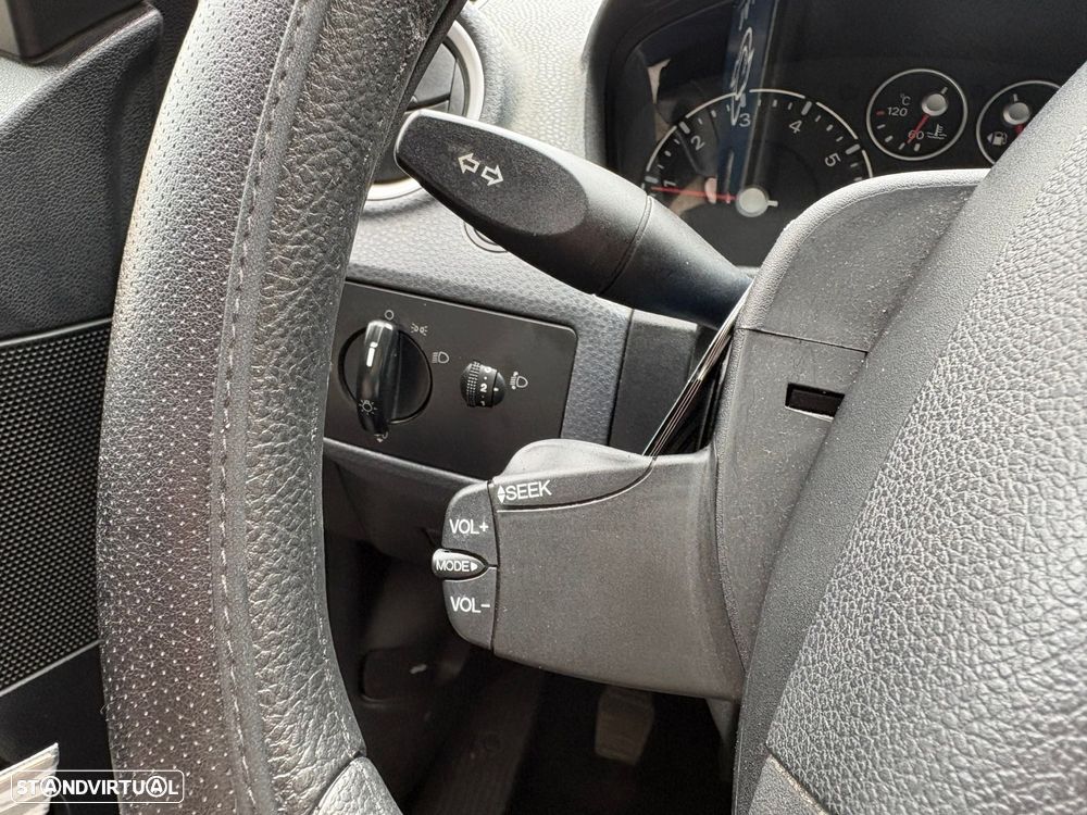 Ford Fiesta 1.25 Ambiente - 9