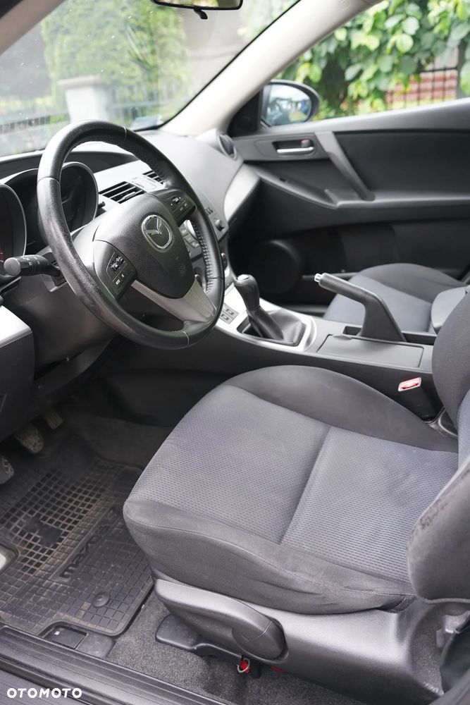 Mazda 3 1.6 Exclusive - 24