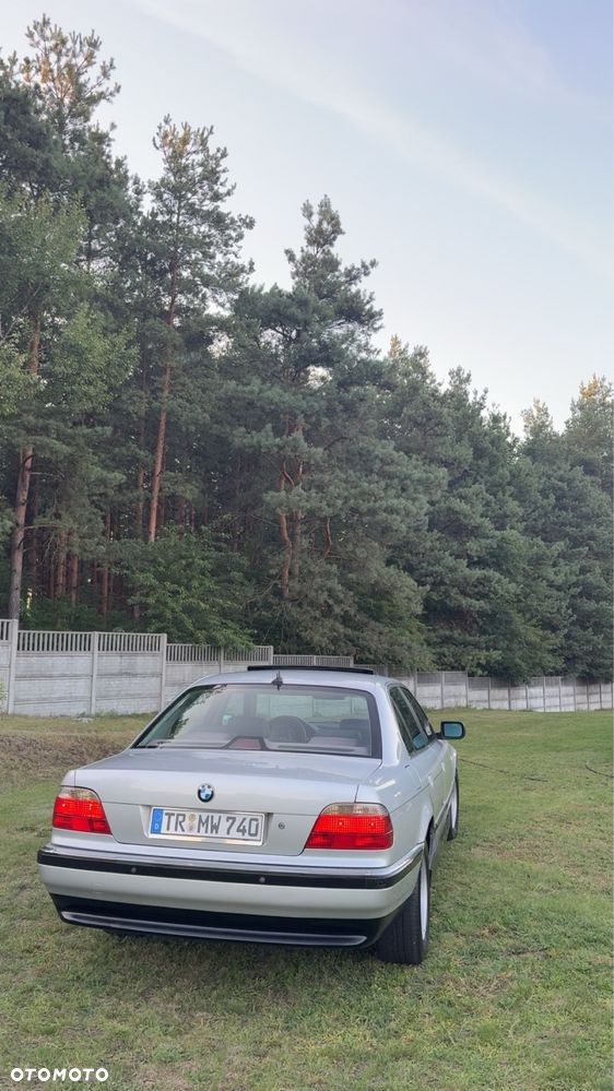 BMW Seria 7 2000 photo 3