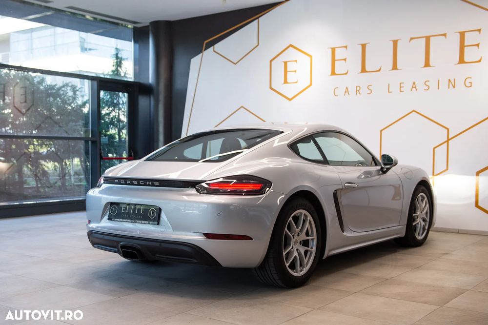 Porsche Cayman PDK - 11