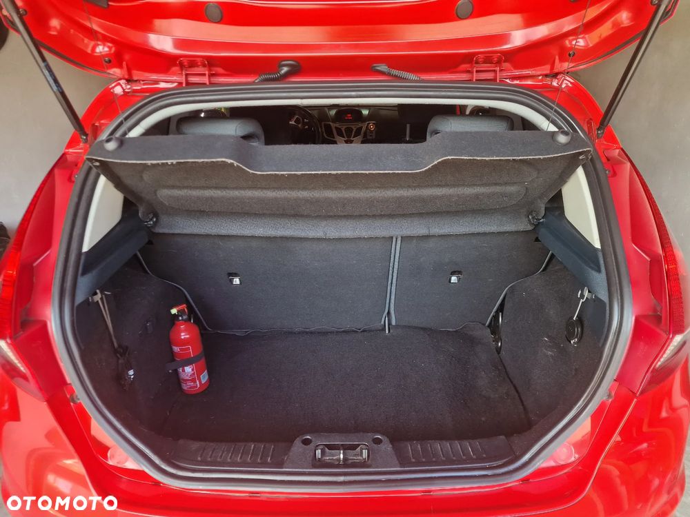 Ford Fiesta 1.25 Ambiente EU5 - 14
