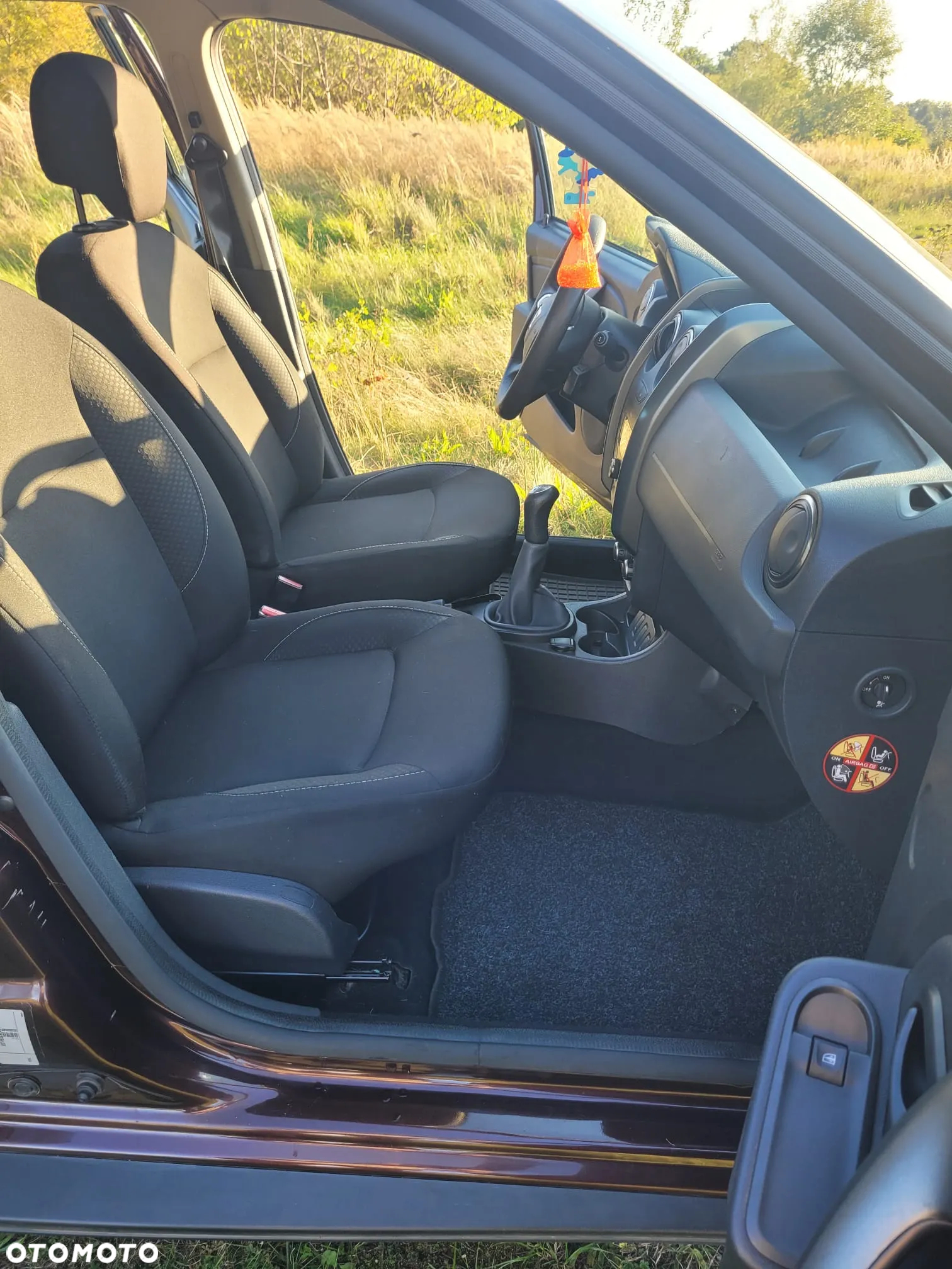 Dacia Duster 1.6 SCe Ambiance S&S - 6