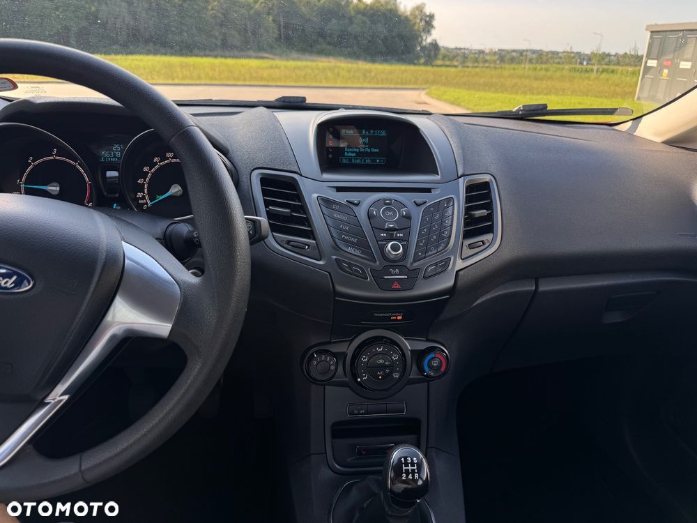 Ford Fiesta - 34