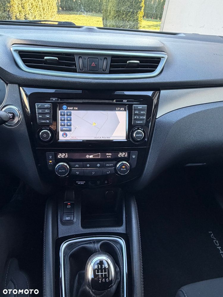 Nissan Qashqai 1.5 dCi N-Connecta - 17