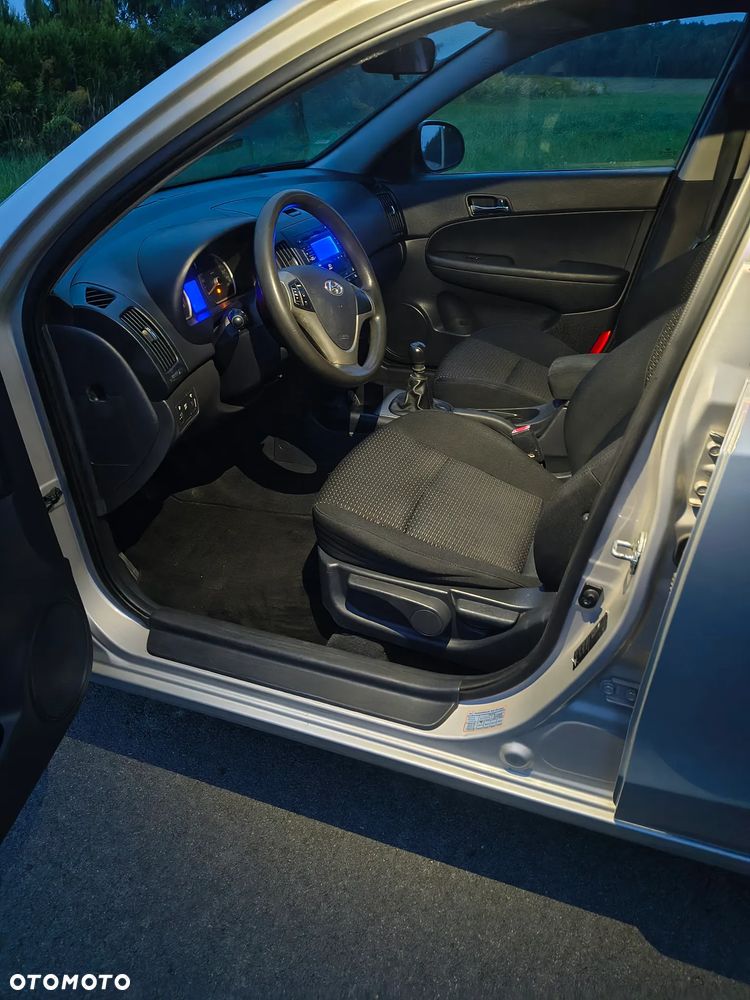Hyundai i30 1.4 Comfort - 14