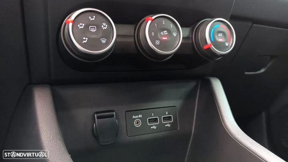 Renault clio van 1.5 blue dci air nav - 40