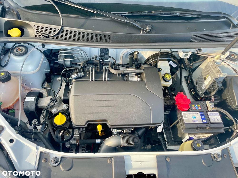 Dacia Sandero 1.2 16V - 4