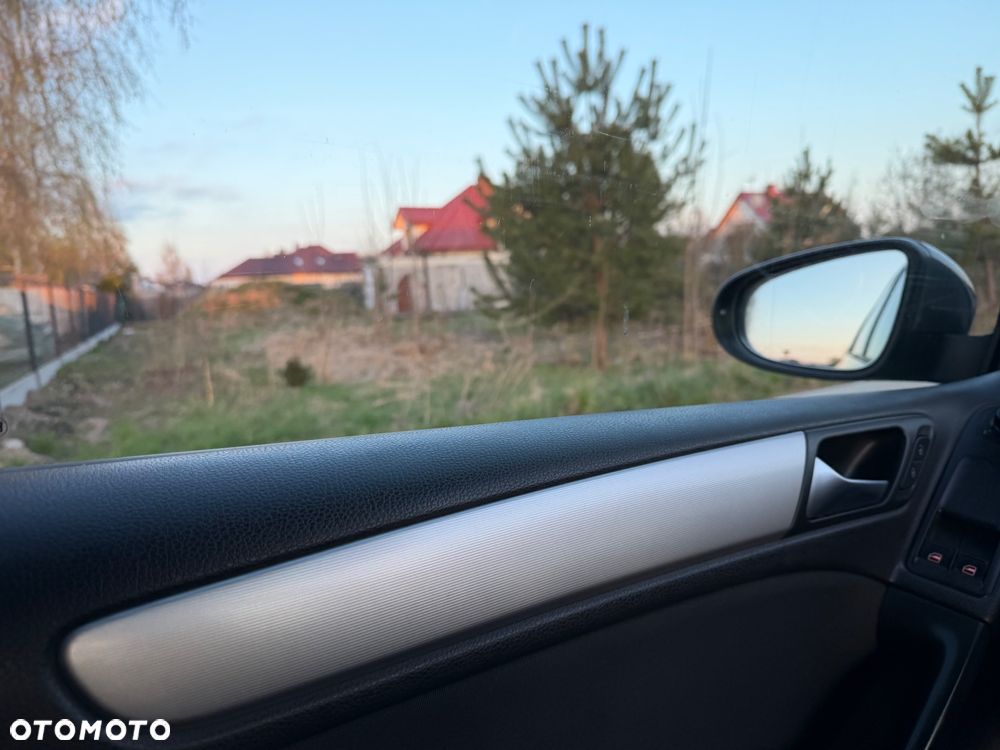 Volkswagen Golf 1.6 TDI DPF BlueMotion Technology Team - 30