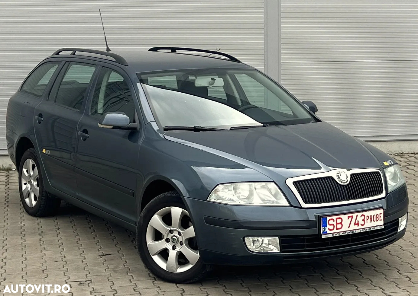 Skoda Octavia Combi 1.9TDI 4x4 Ambiente - 2