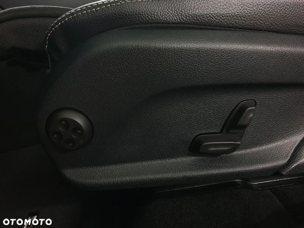 Mercedes-Benz GLC 300 de 4Matic 9G-TRONIC AMG Line Plus - 31