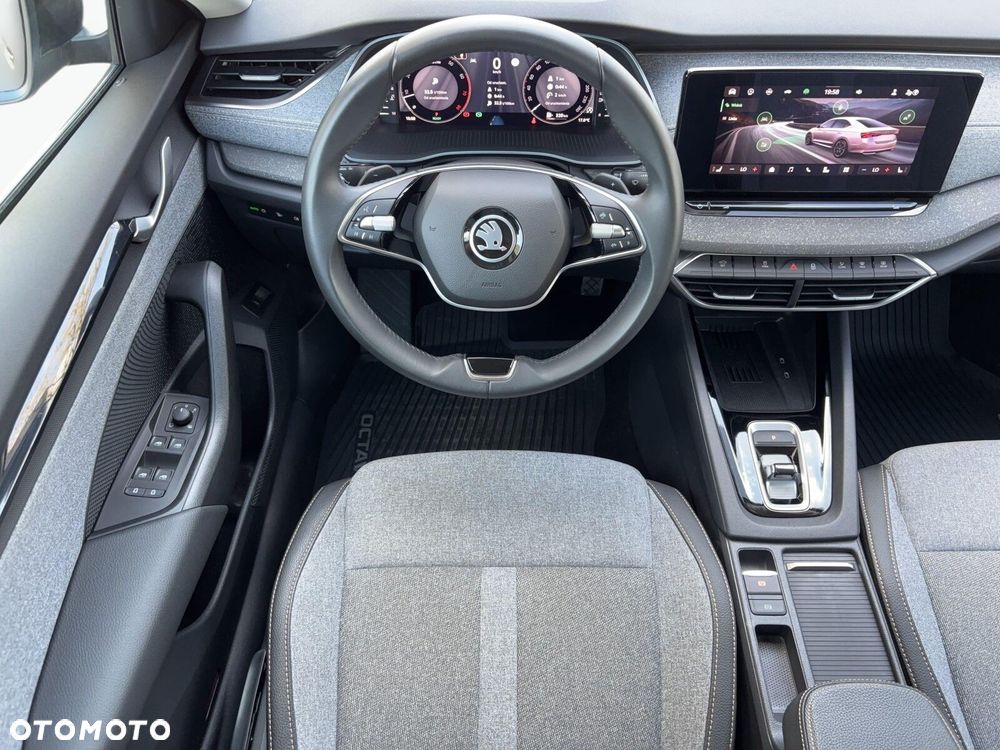 Skoda Octavia 1.5 TSI mHEV Selection DSG - 21