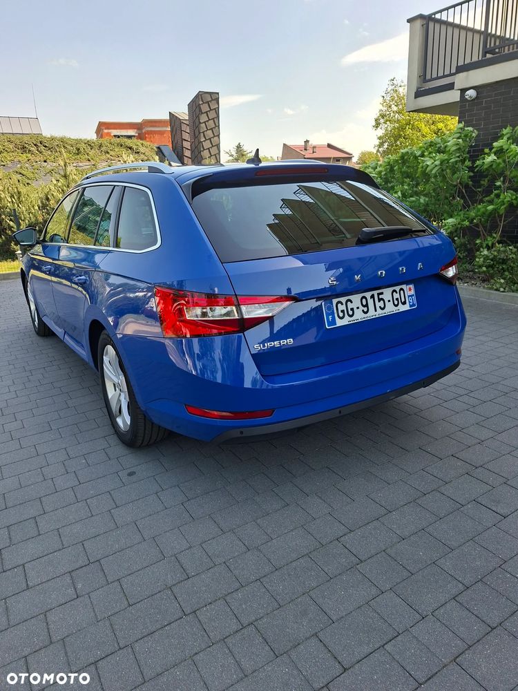 Skoda Superb 2.0 TDI Ambition DSG7 - 11