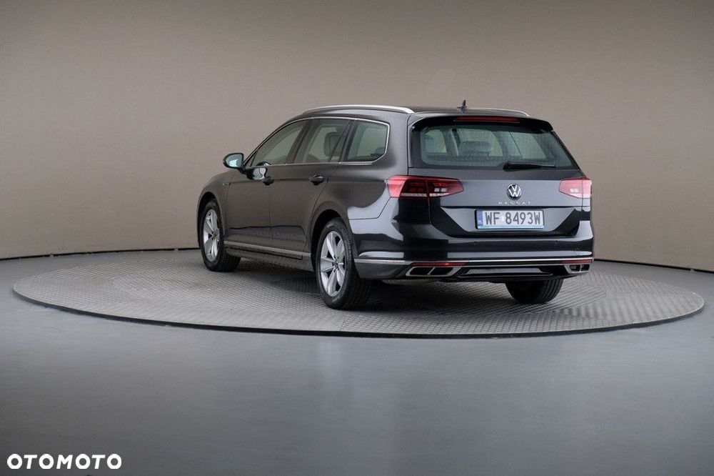Volkswagen Passat Variant - 2