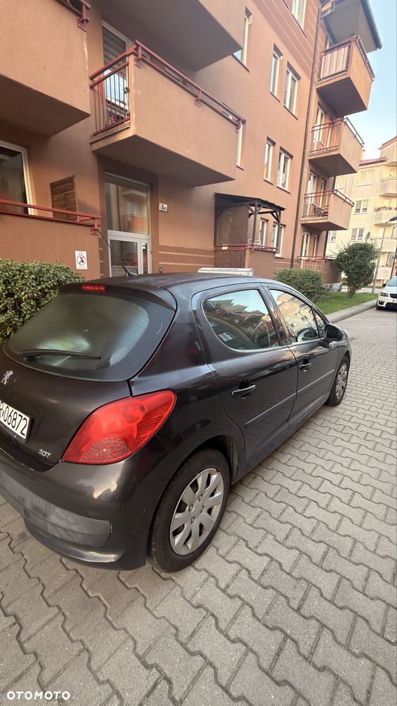 Peugeot 207 - 4
