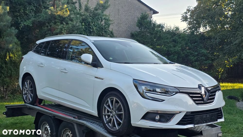 Renault Megane Grandtour ENERGY TCe 130 BOSE EDITION - 5