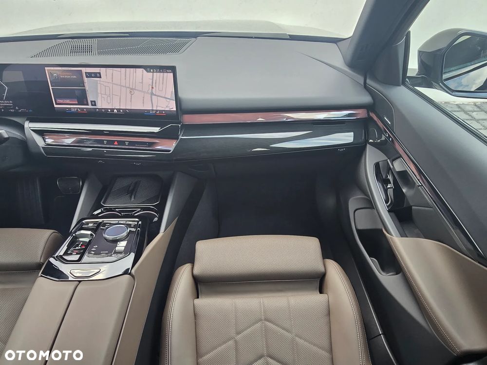 BMW Seria 5 520d xDrive mHEV M Sport - 15