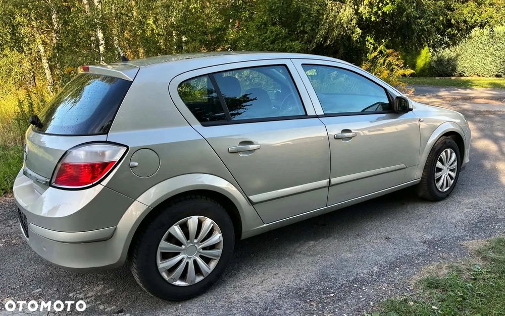 Opel Astra 1.6 Catch me now - 18