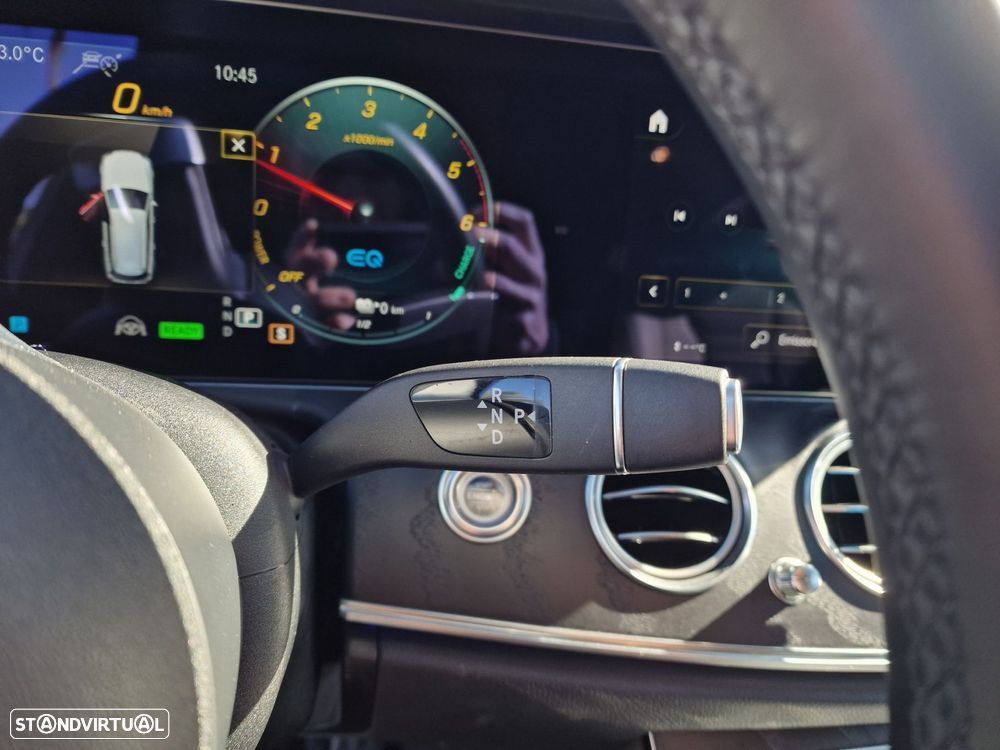 Mercedes-Benz E 300 de AMG Line - 26