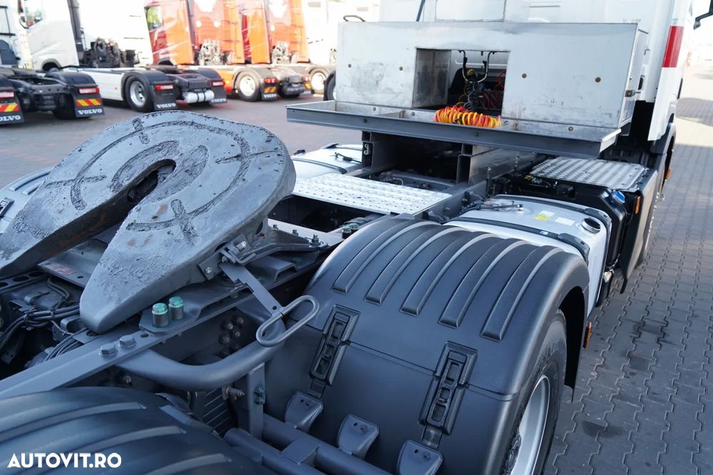 Scania R 730 / V8 / 6x4 / DMC: 180.000 KG / RETARDER / EURO 6 / - 15