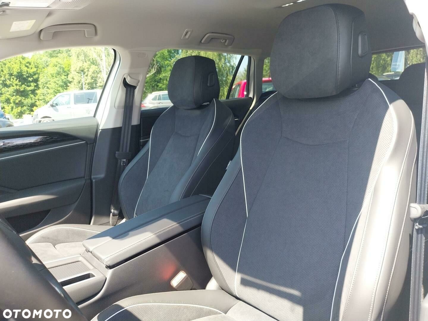 Volkswagen Passat - 11