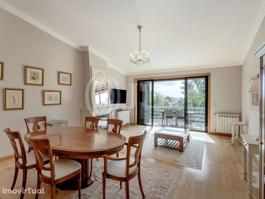 Apartamento T2 com vista mar no Monte Estoril em Cascais - Grande imagem: 2/24