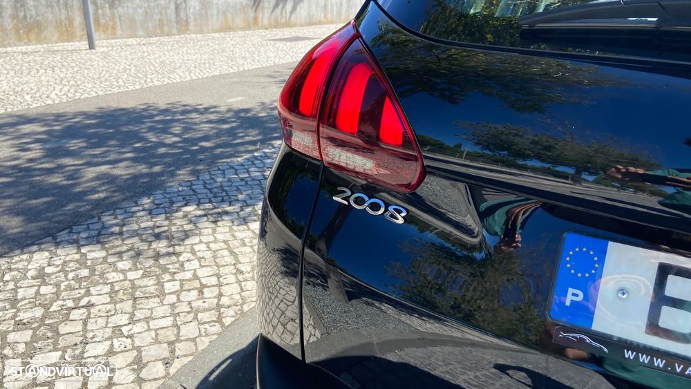 Peugeot 2008 - 10