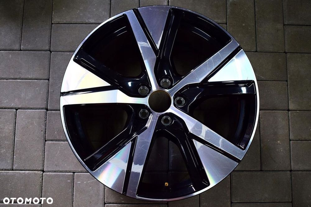 VOLVO 19 XC40 II Nowy Model Oryginał - 1