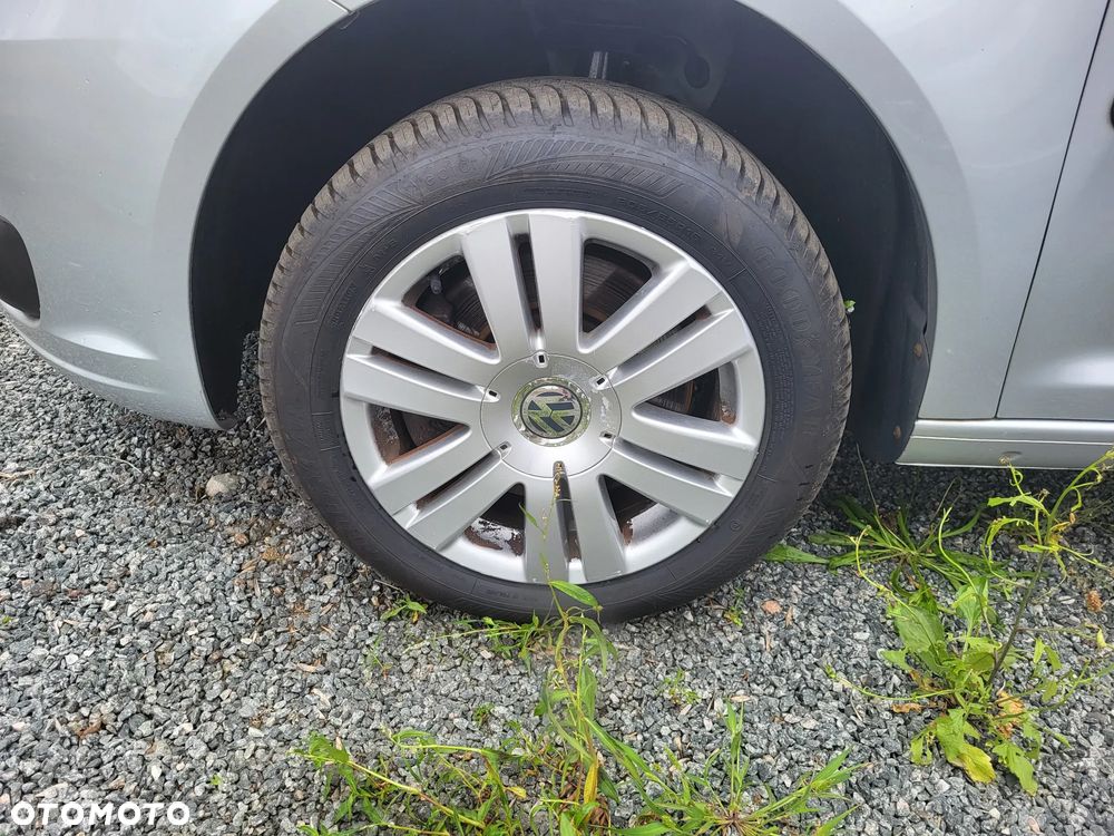 Volkswagen Caddy Maxi Comfortline Mixt DSG - 22