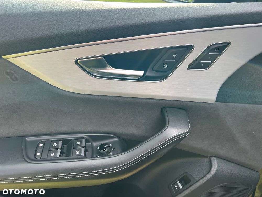 Audi SQ8 - 18