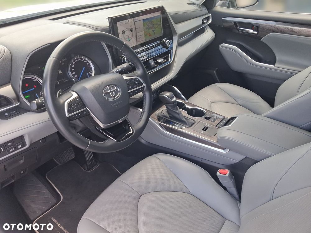 Toyota Highlander - 10