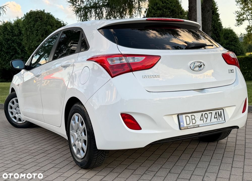 Hyundai i30 1.4 Fifa World Cup Edition - 32