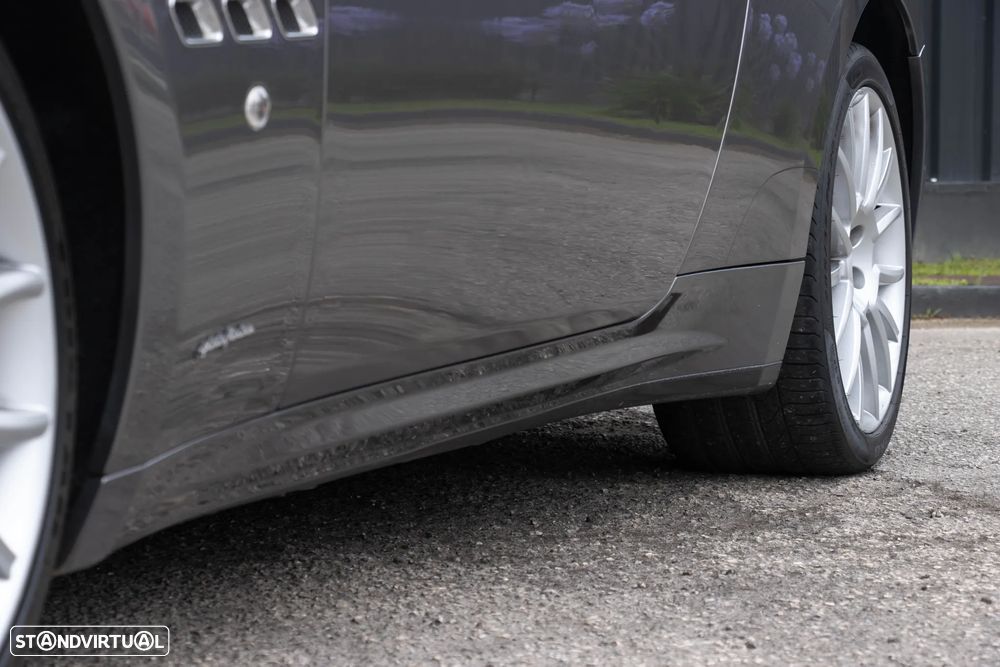 Maserati Grancabrio 4.7 V8 - 15