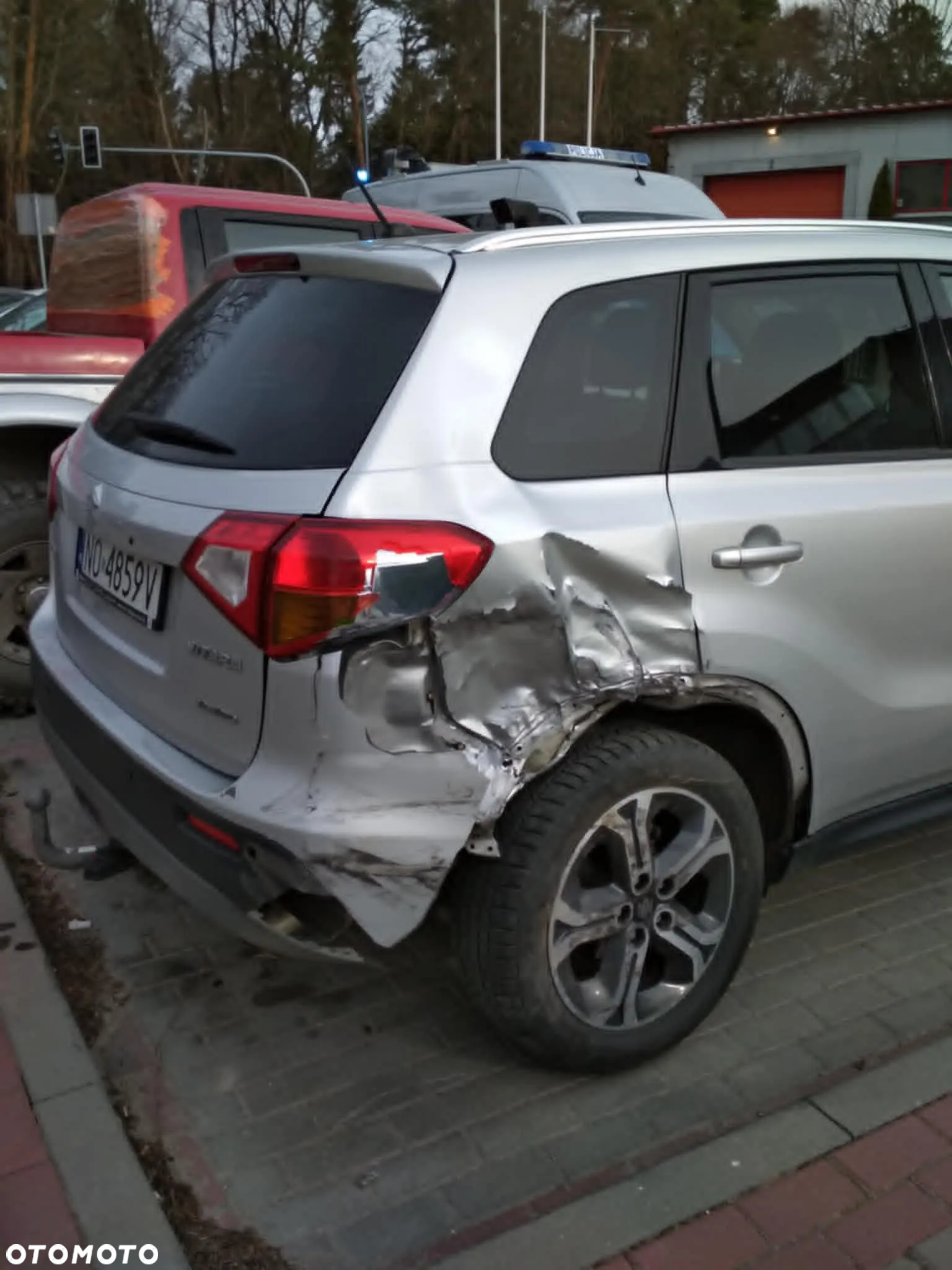 Suzuki Vitara 1.6 XLED SUN 4WD - 16