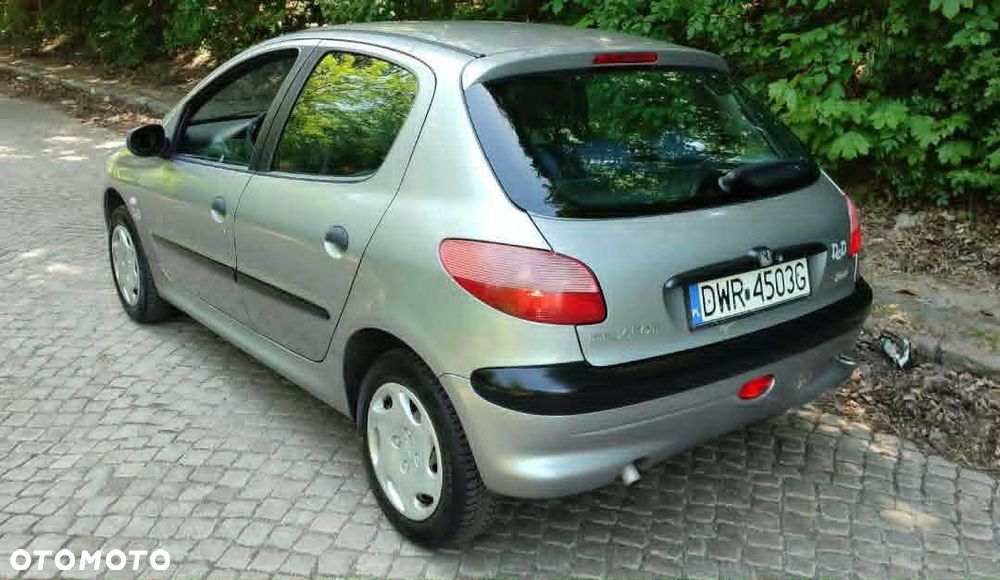 Peugeot 206 - 6