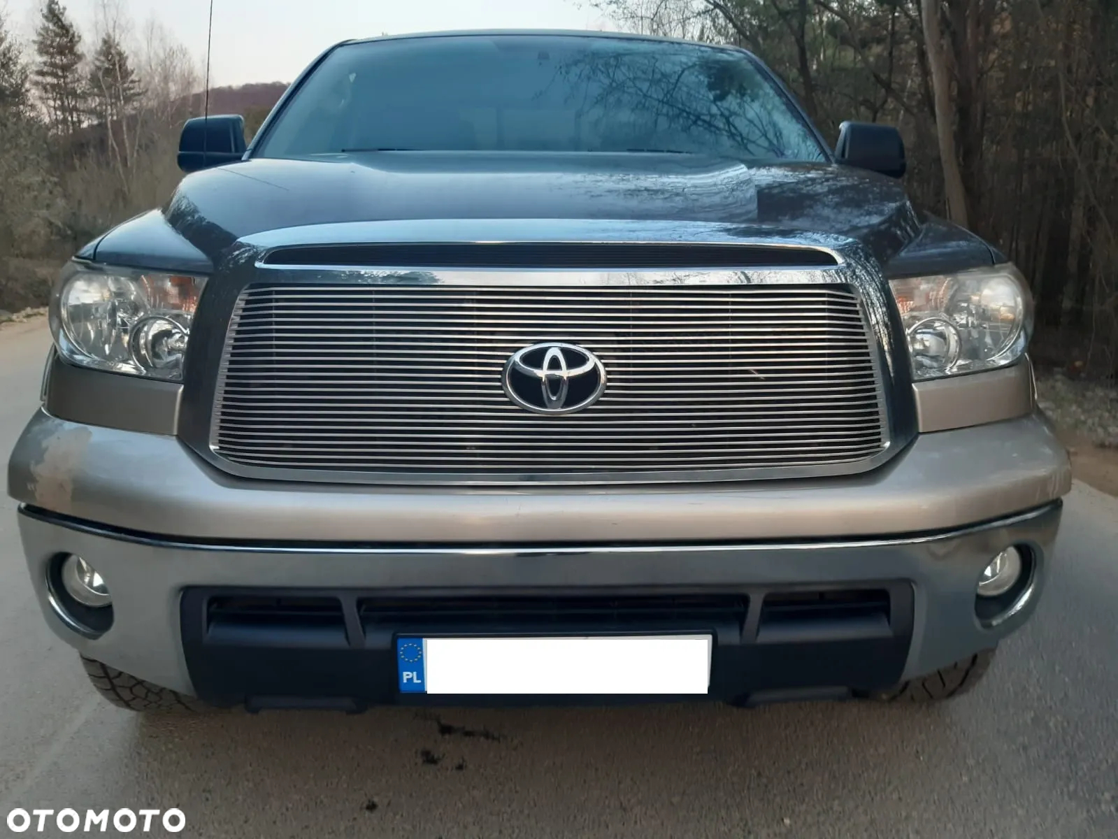 Toyota Tundra - 2