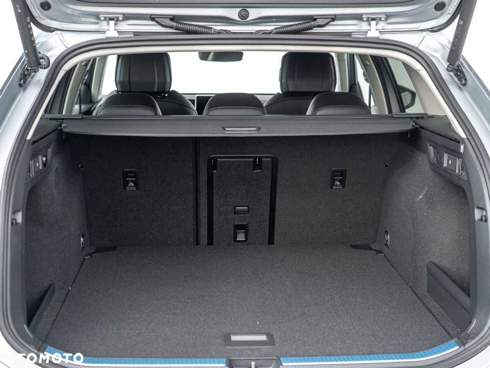 Volkswagen Passat - 32