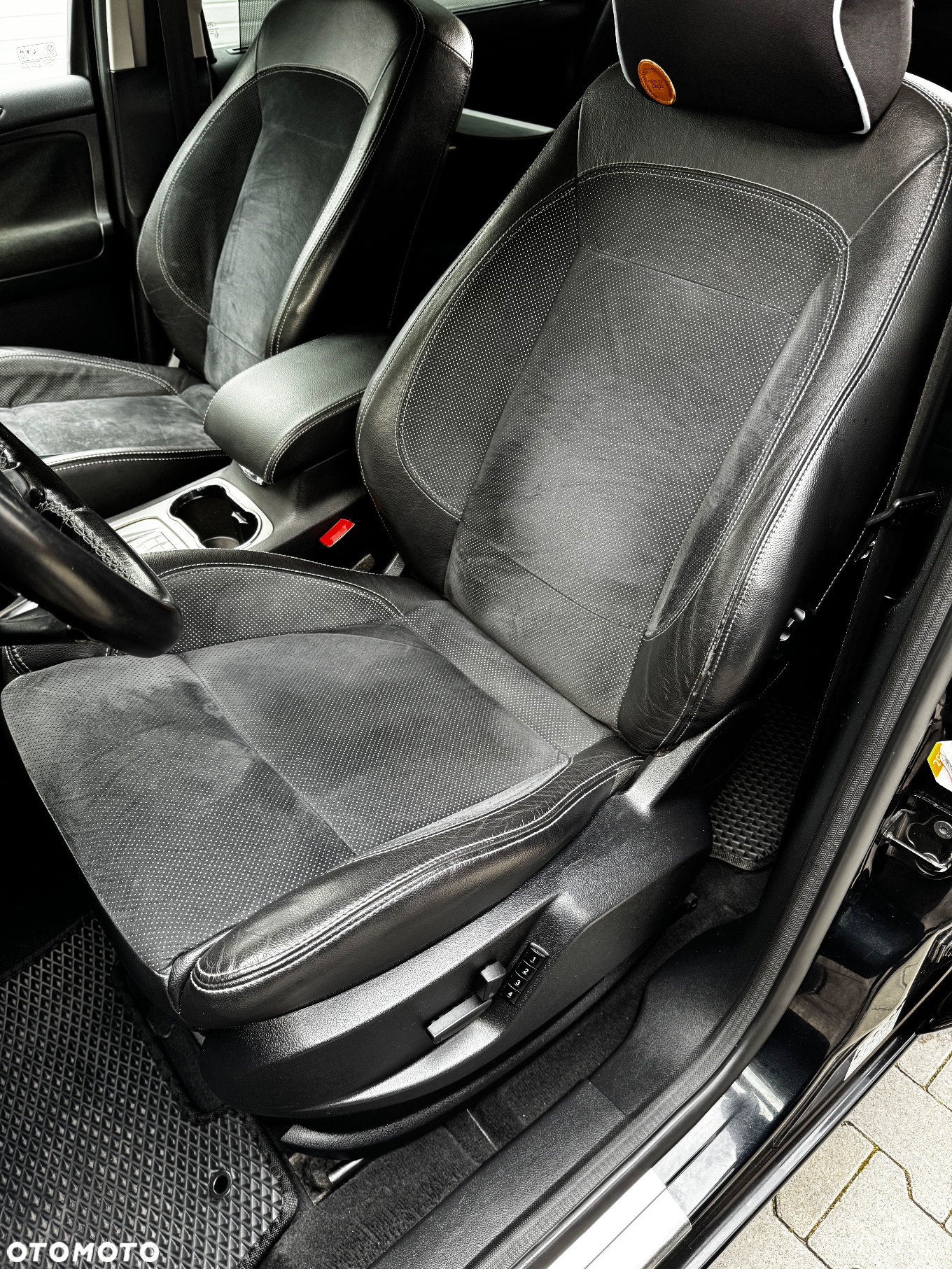 Ford Galaxy - 10