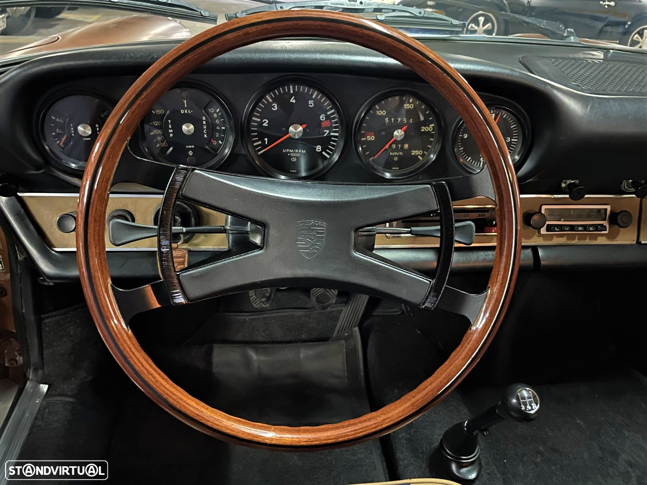 Porsche 911 Série F T 2.4 - 8
