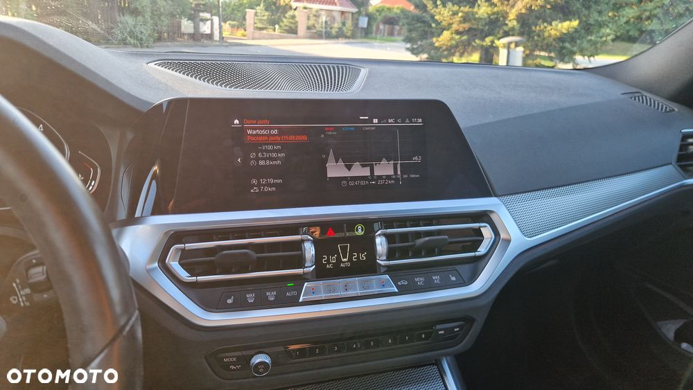 BMW Seria 3 330d MHEV M Sport sport - 27