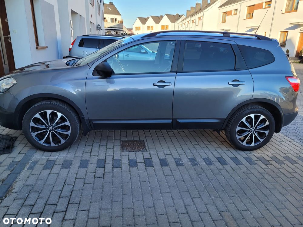 Nissan Qashqai+2 - 2